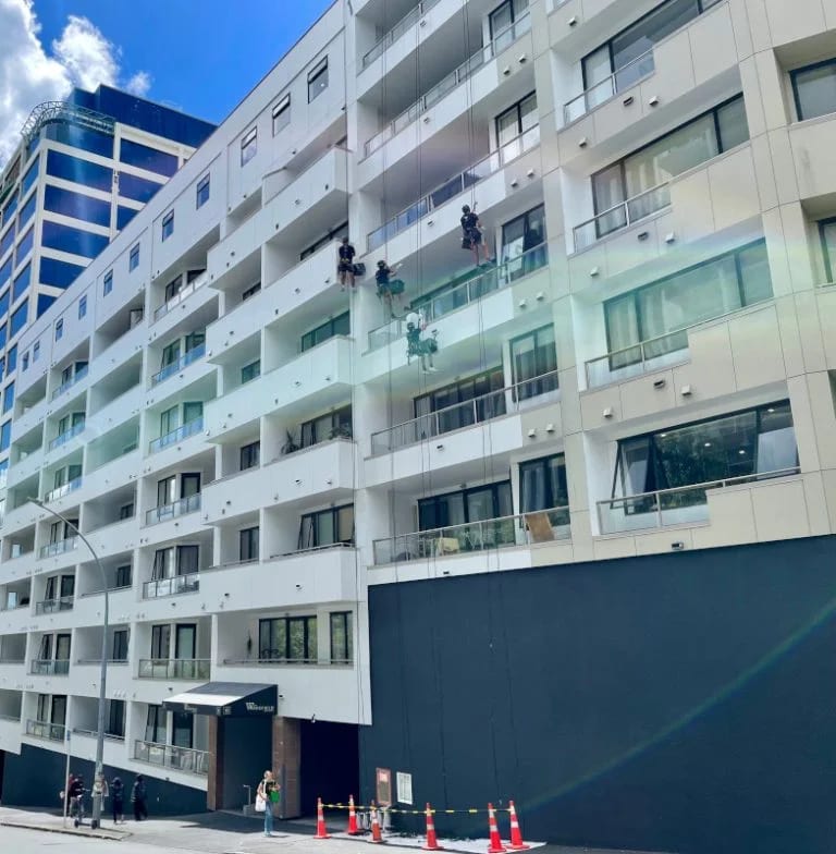 work-at-heights-certified-768x784_jpg